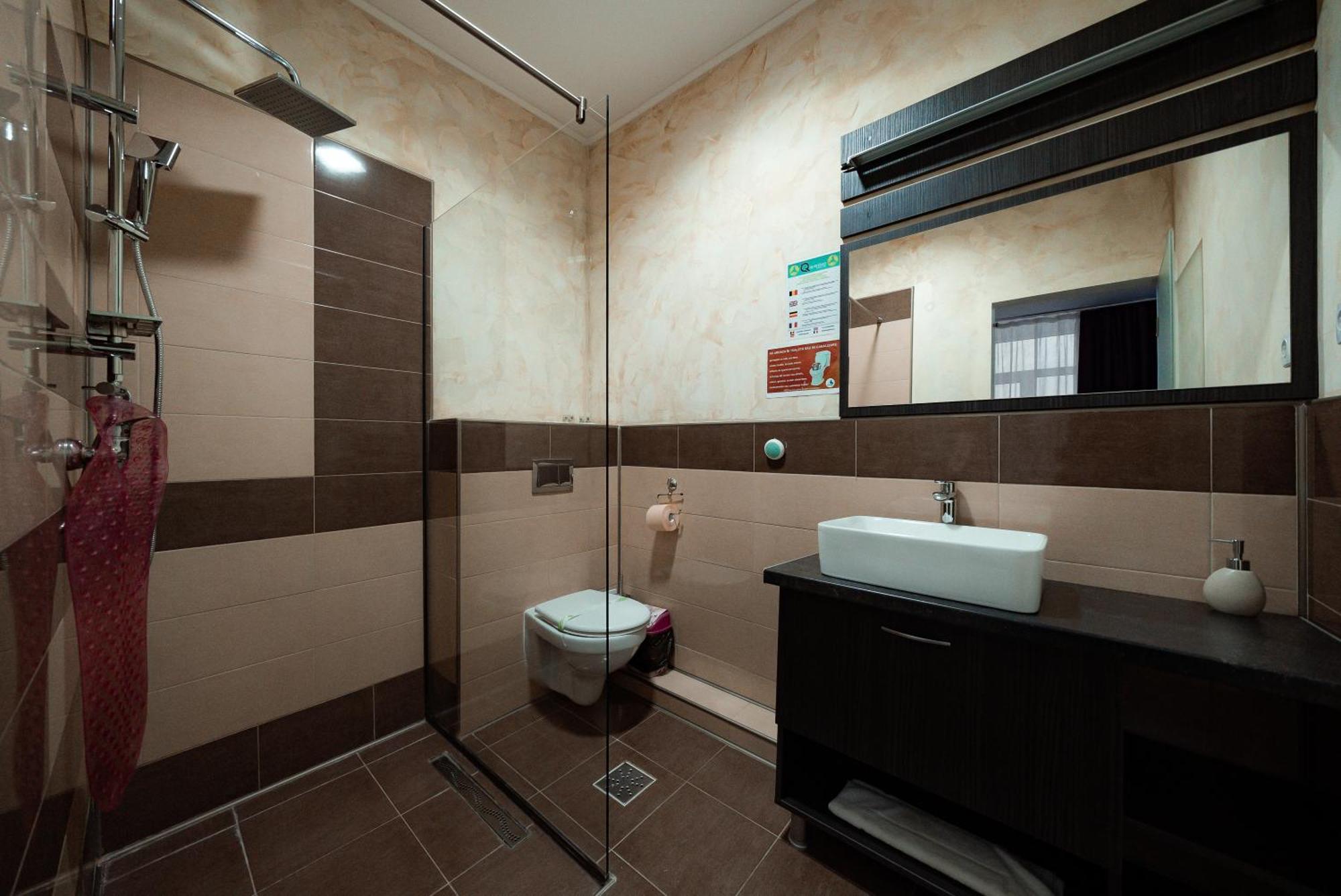 Quantum House Hotel Vatra Dornei Bagian luar foto