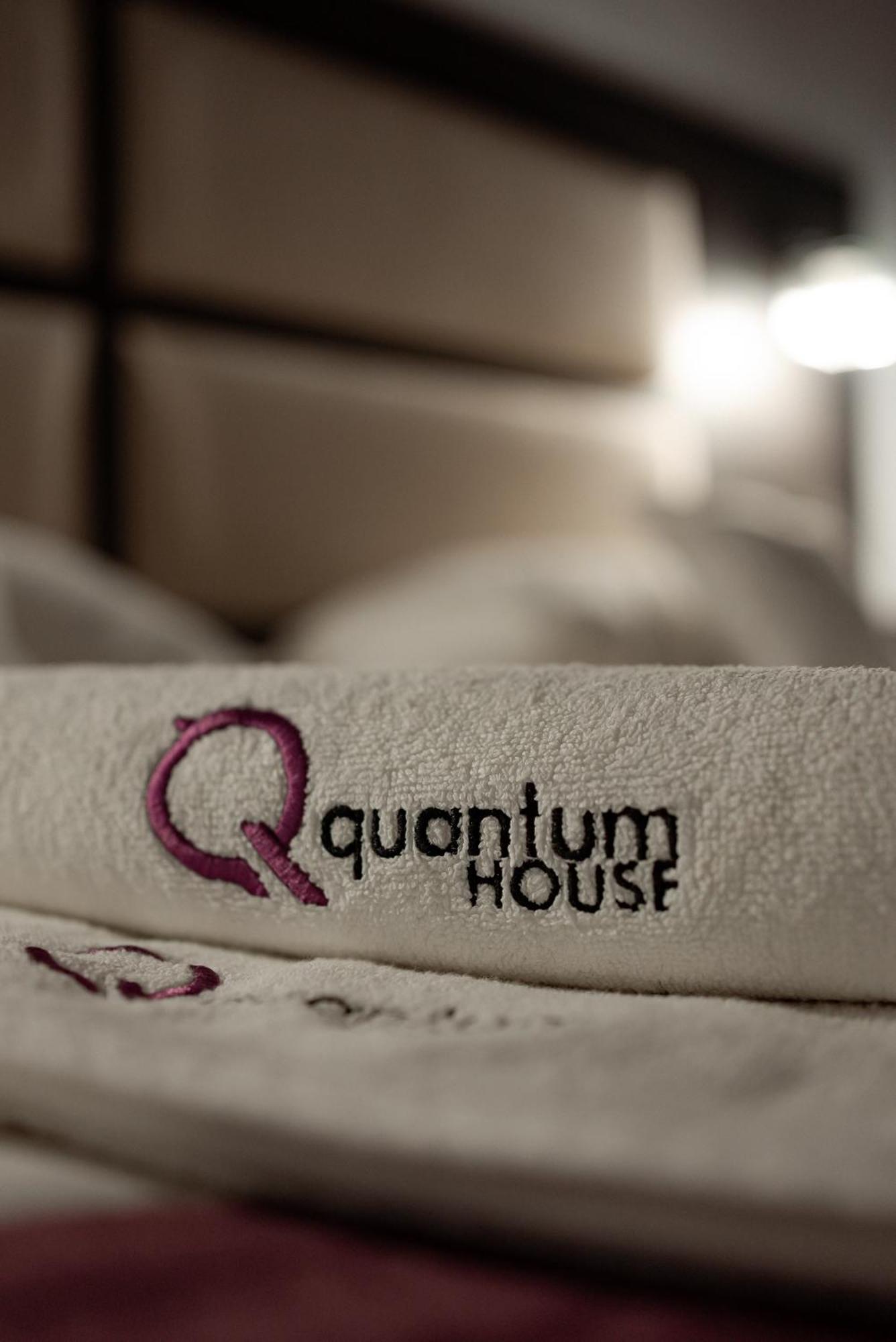 Quantum House Hotel Vatra Dornei Bagian luar foto