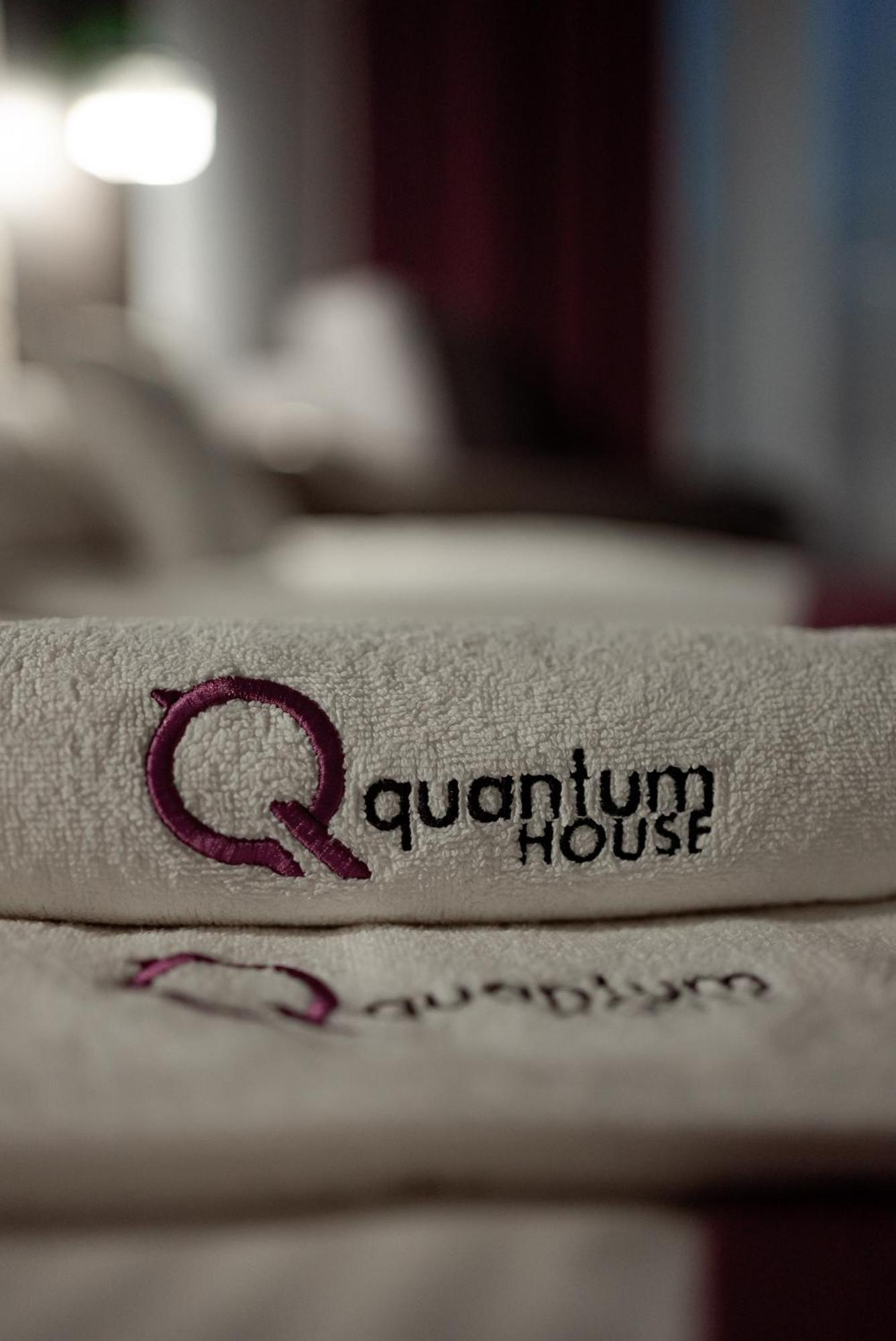 Quantum House Hotel Vatra Dornei Bagian luar foto