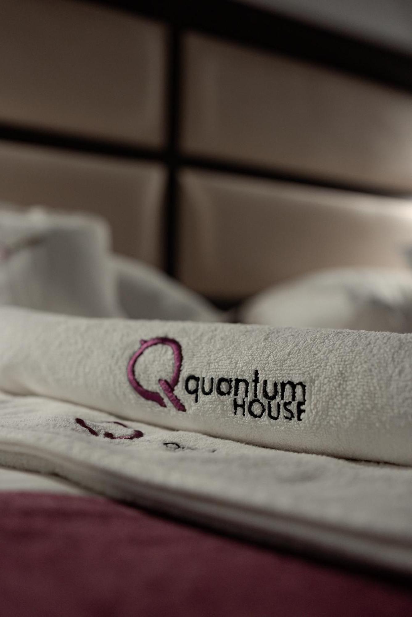 Quantum House Hotel Vatra Dornei Bagian luar foto