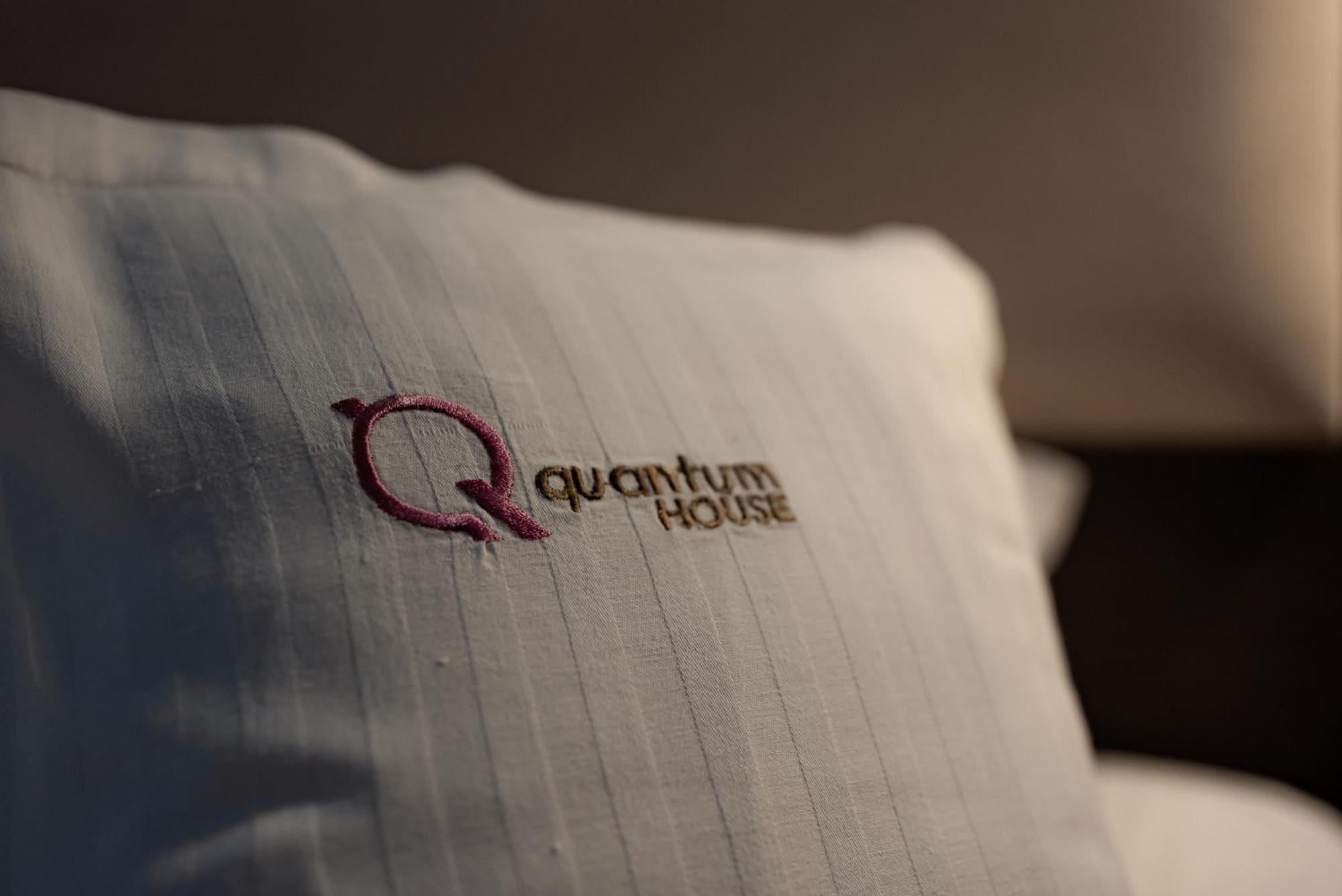 Quantum House Hotel Vatra Dornei Bagian luar foto