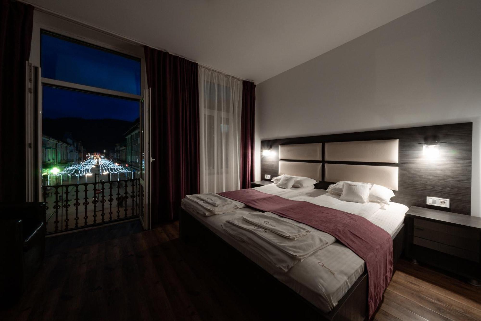 Quantum House Hotel Vatra Dornei Bagian luar foto