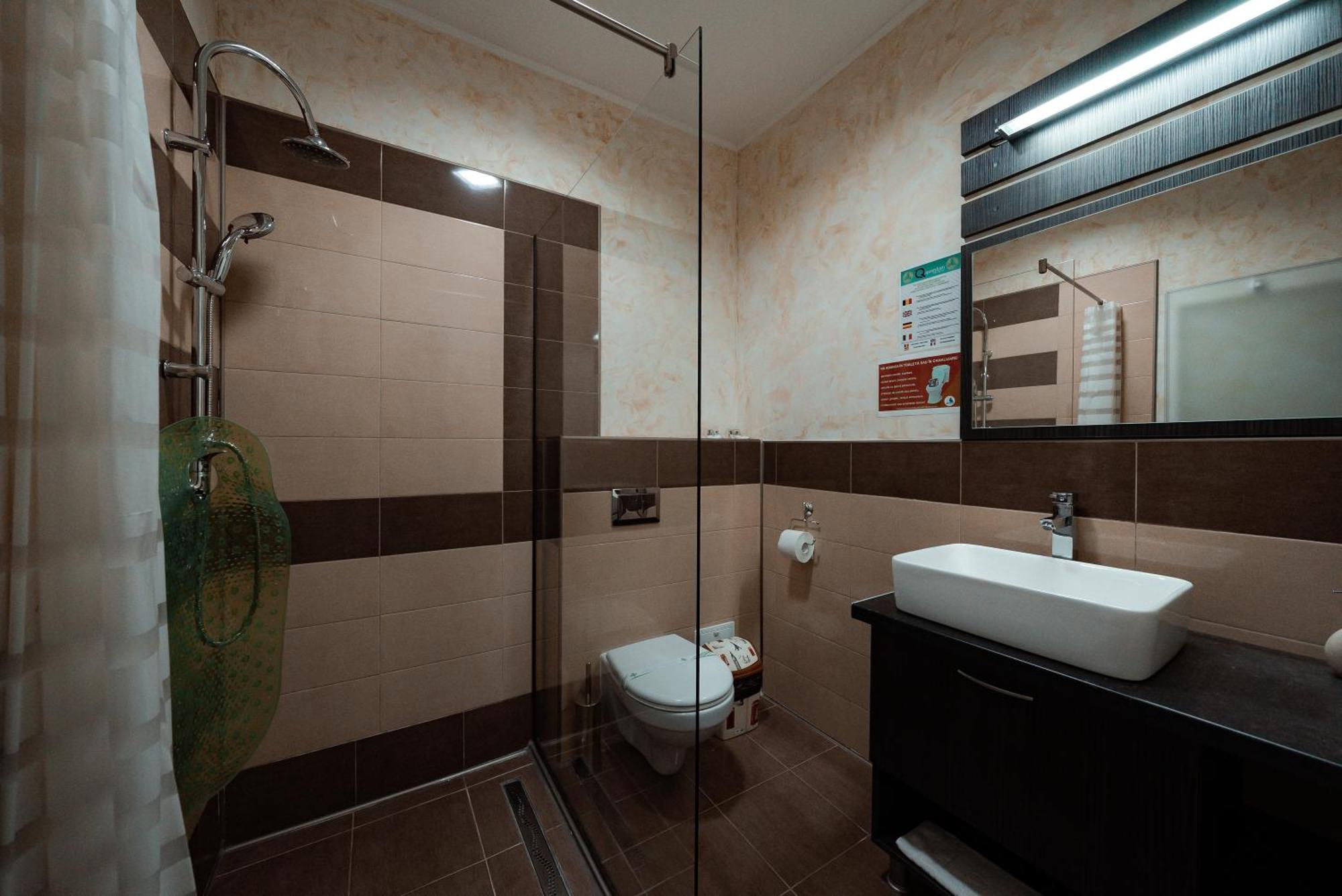 Quantum House Hotel Vatra Dornei Bagian luar foto