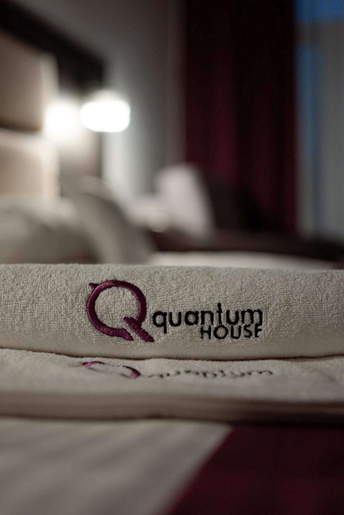 Quantum House Hotel Vatra Dornei Bagian luar foto